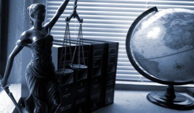 Bakan Tunç: Yargı mensuplarını töhmet altında bırakmak haksızlıktır