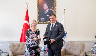 Başkan Tugay, UNDP Türkiye Mukim Temsilcisi Vinton’u ağırladı