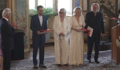 ABBA üyeleri İsveç Kraliyet Şövalyelik Nişanı ile ödüllendirildiler